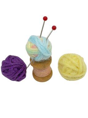 Miniature Yarn Balls Wooden Spool  of Thead Pins Dollhouse Decor